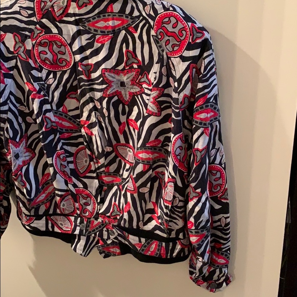 August Silk Red, Black & Gray Pattern Jacket Euc! - image 7